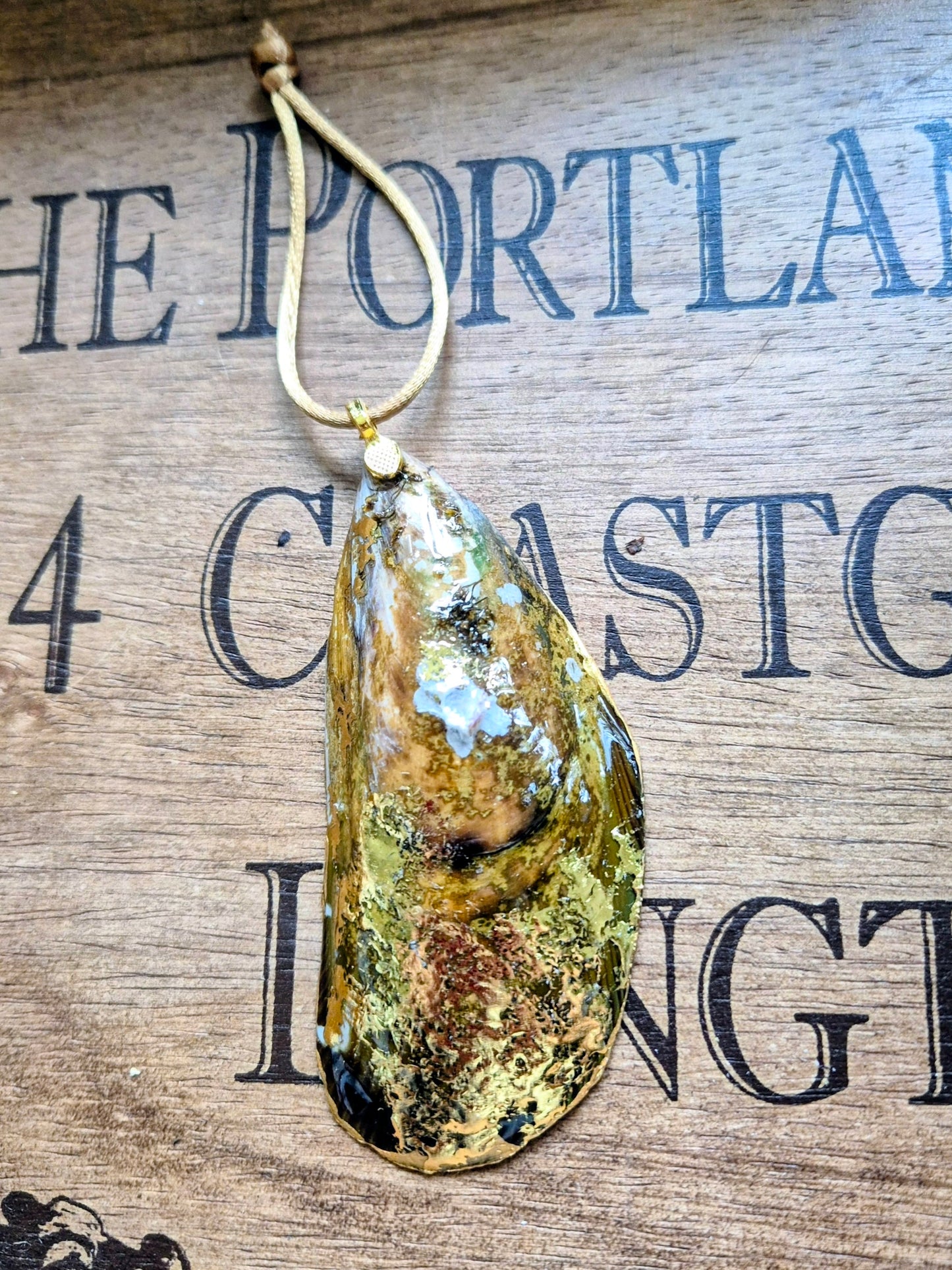 Mussel Shell Christmas Tree Decoration and Gift Box.