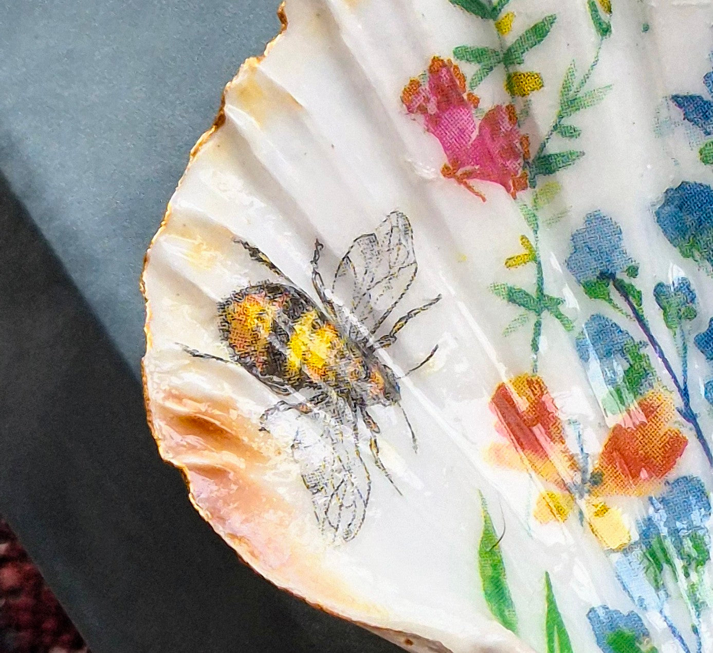 Pretty Floral Ring Tray with Bee