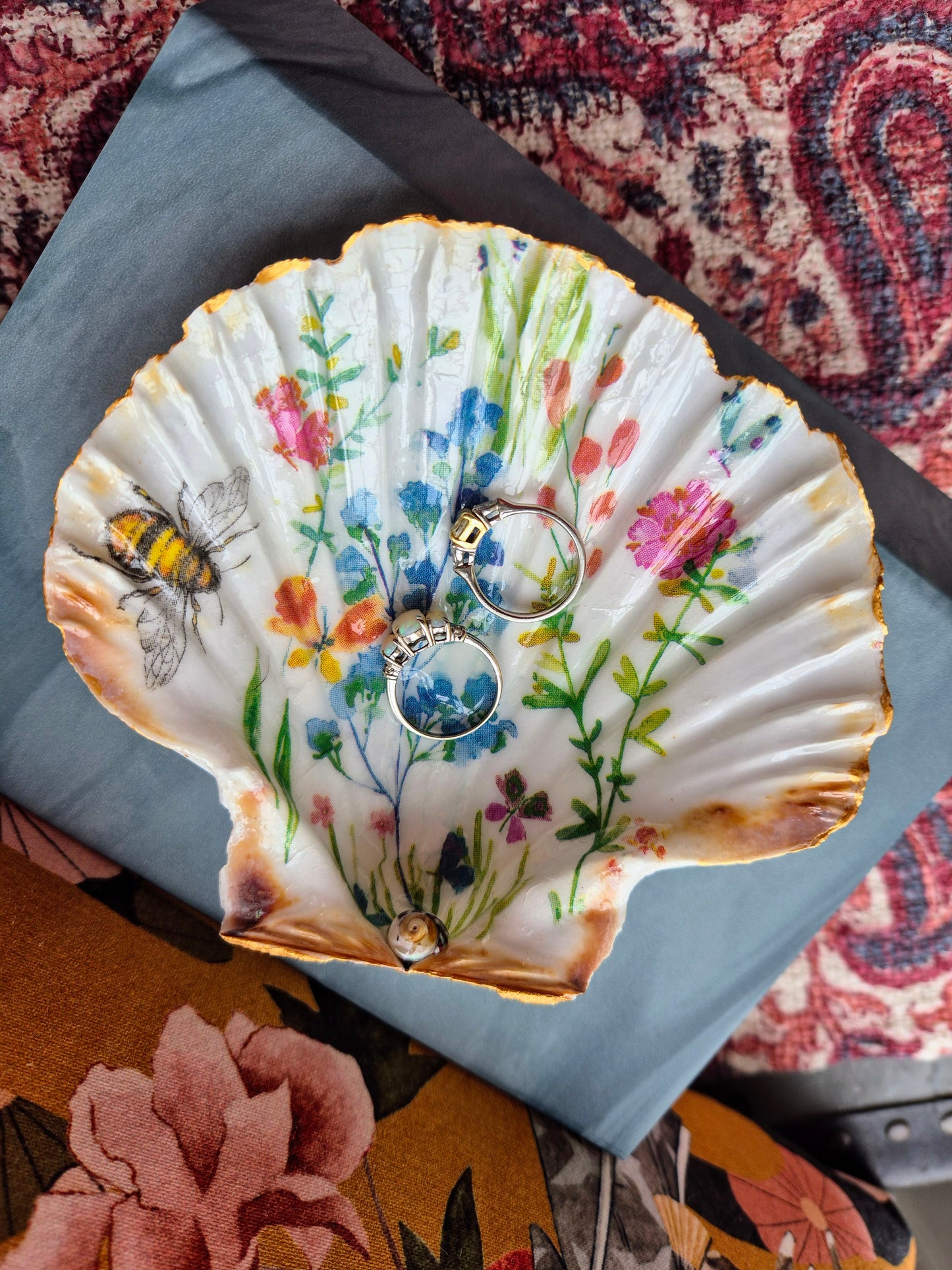 Pretty Floral Ring Tray with Bee